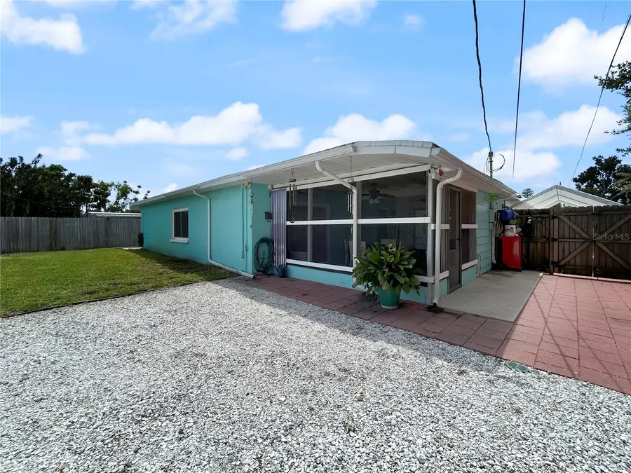 2307 Emory Avenue, Bradenton, FL 34207 - #2
