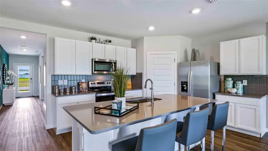 18316 Beehive Terrace, Lakewood Ranch, FL 34211 - #2