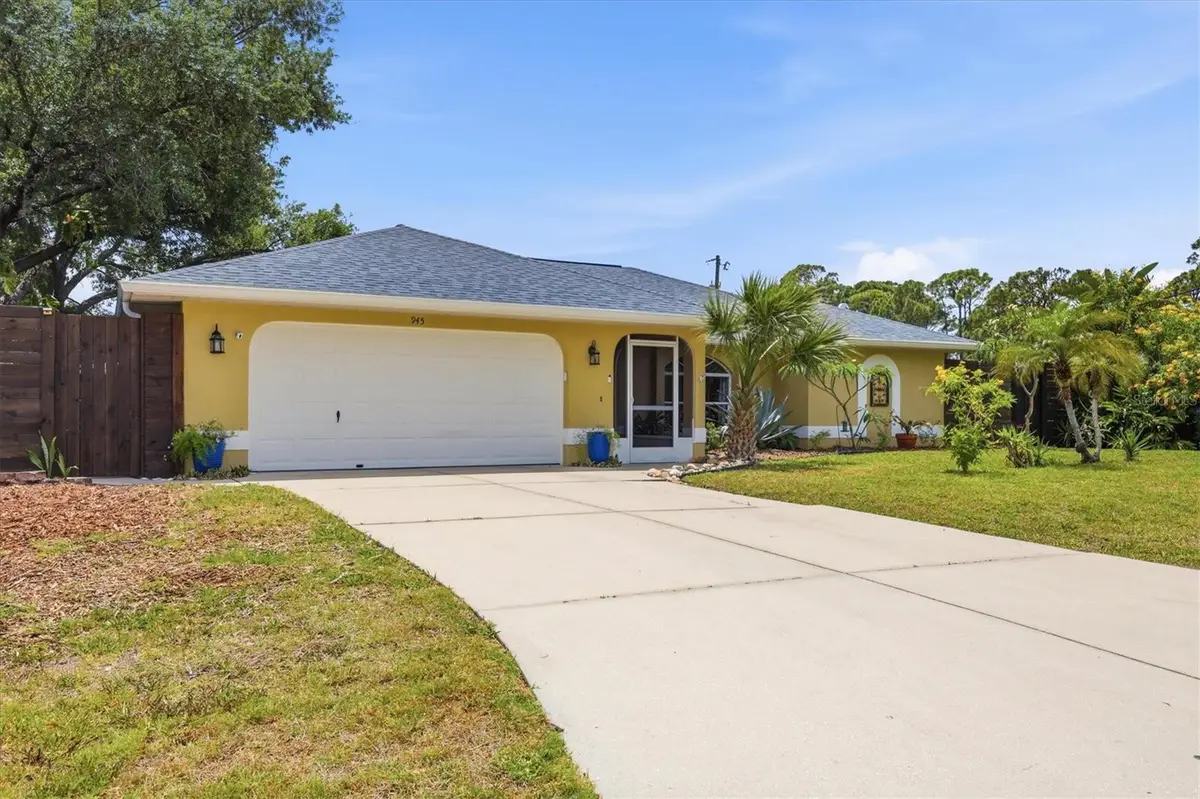 945 Macon Road, Venice, FL 34293 - #1