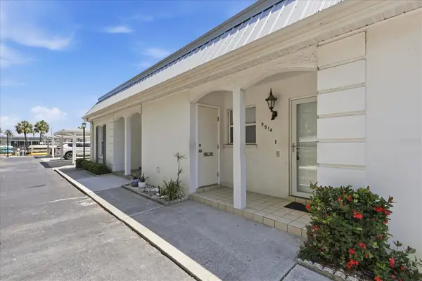 9914 Sebastian Court, BRADENTON, FL 34210
