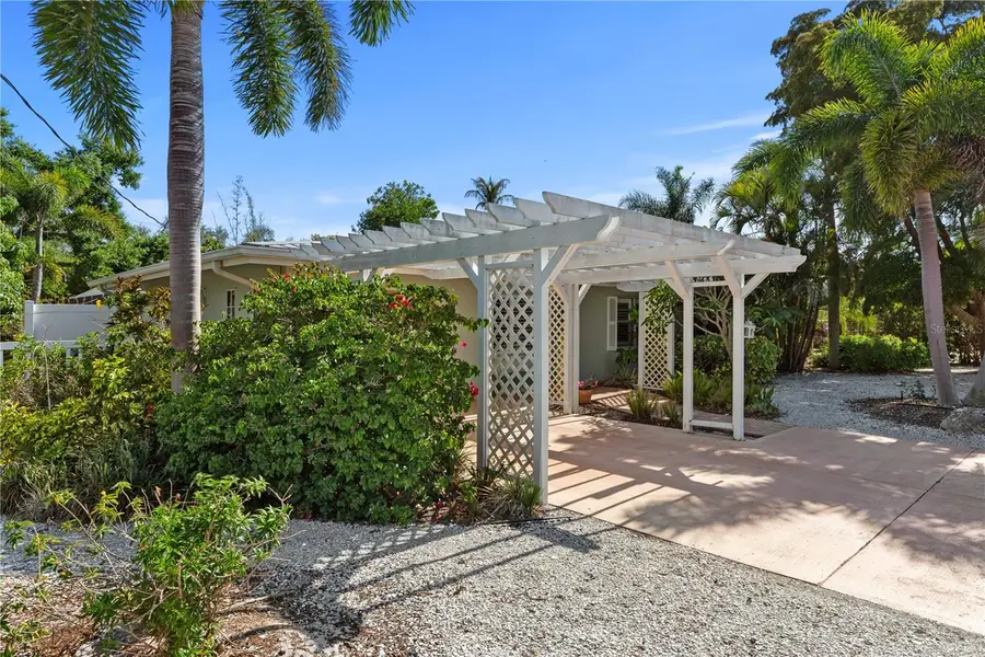 7860 Holiday Drive, Sarasota, FL 34231 - #2