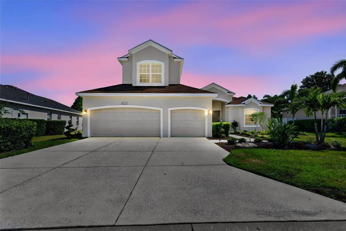 13332 Purple Finch Cir, Lakewood Ranch, FL 34202 - #1
