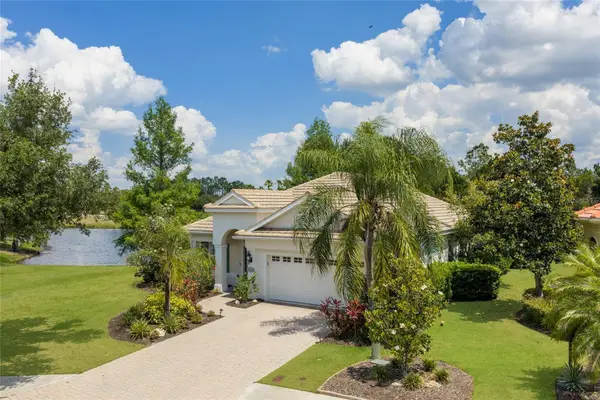 15422 Helmsdale Place, LAKEWOOD RANCH, FL 34202