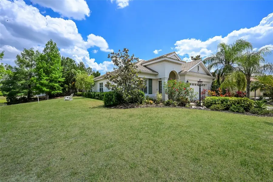 15422 Helmsdale Place, Lakewood Ranch, FL 34202 - #2