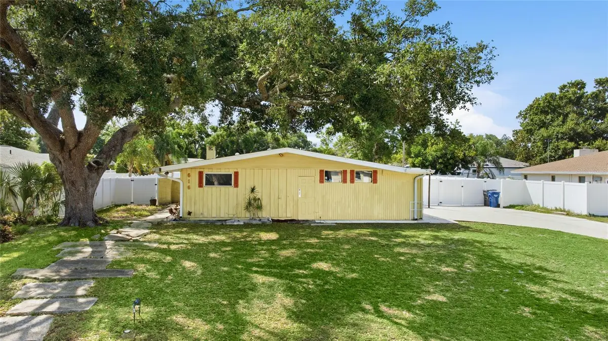 616 Saint Andrews Drive, Sarasota, FL 34243 - #1