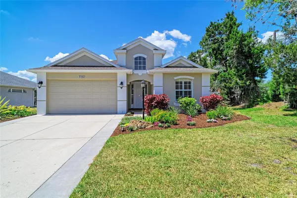 7102 Bluebell Court, LAKEWOOD RANCH, FL 34202
