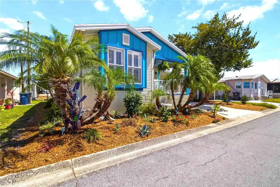 915 50th Avenue W, Bradenton, FL 34207 - #3