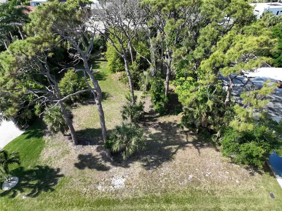 619 Alhambra Road, Venice, FL 34285 - #3