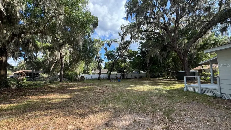 1051 Cr 464, Lake Panasoffkee, FL 33538 - #2