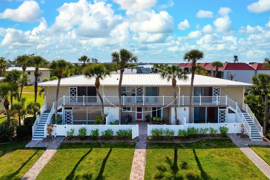 711 Manatee Avenue, Holmes Beach, FL 34217 - #2