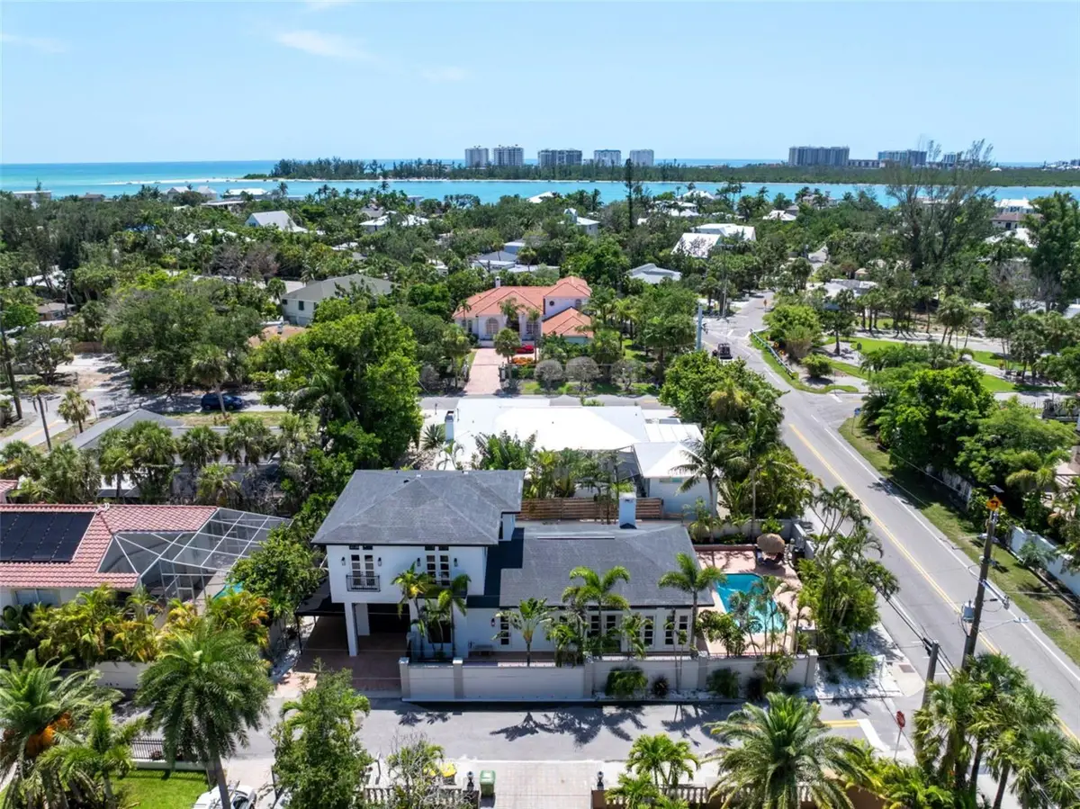 324 Siesta Drive, Sarasota, FL 34242 - #1