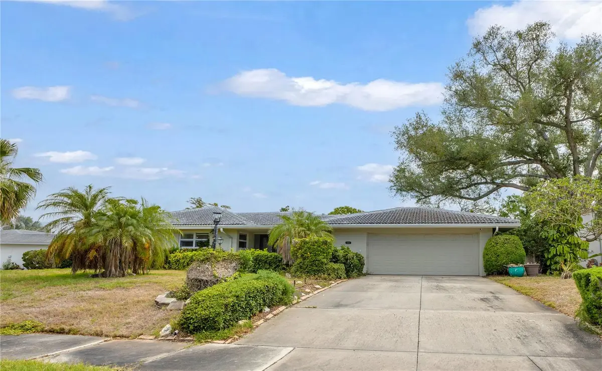 7203 Broughton Street, Sarasota, FL 34243 - #1