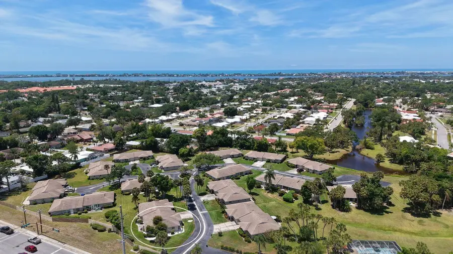 2902 Captiva Gardens Drive #3, Sarasota, FL 34231 - #2