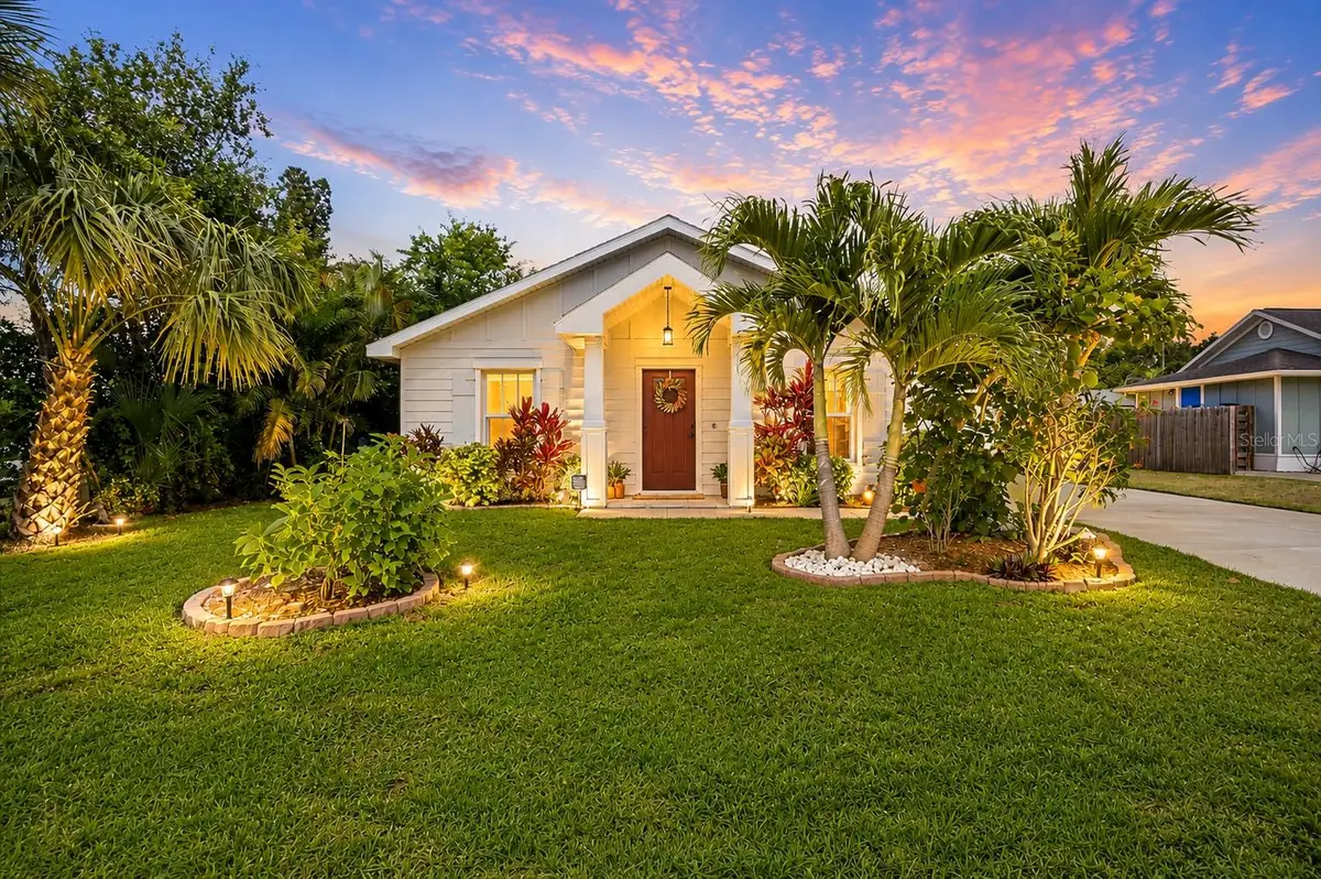 606 19th Avenue W, Palmetto, FL 34221 - #1