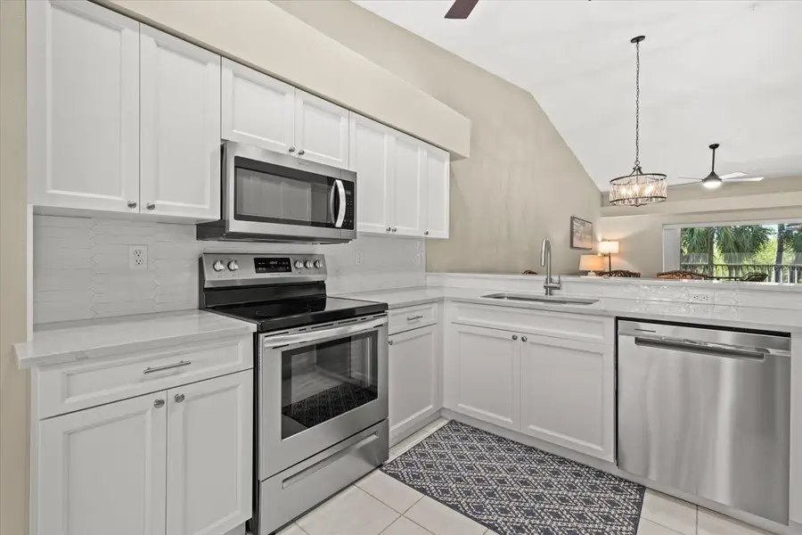 9550 High Gate Drive #1525, Sarasota, FL 34238 - #3