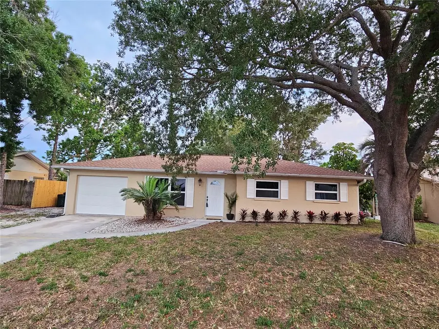 5446 Foxwood Drive, Sarasota, FL 34232 - #2