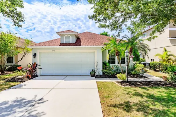 6242 Blue Runner Court, LAKEWOOD RANCH, FL 34202