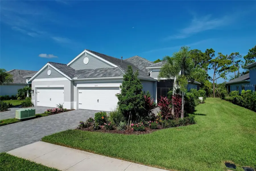 10233 Lake Wales Circle, Sarasota, FL 34241 - #3