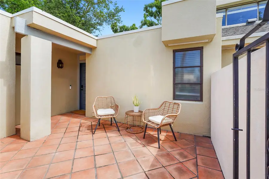 2383 Lakeside Mews #D3, Sarasota, FL 34235 - #2