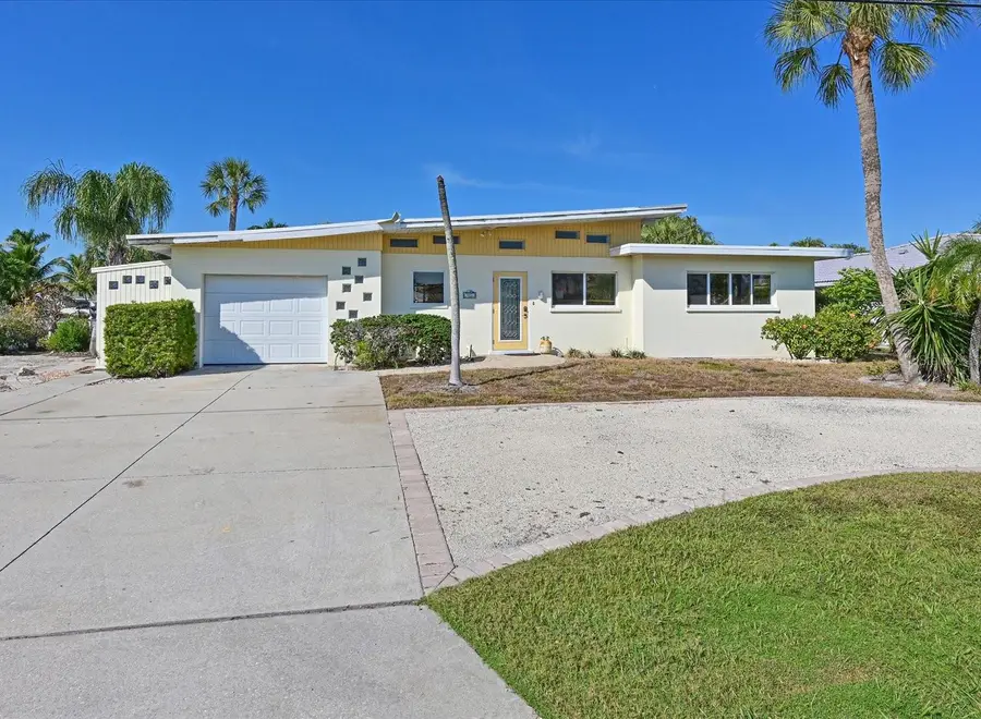 512 Key Royale Drive, Holmes Beach, FL 34217 - #2