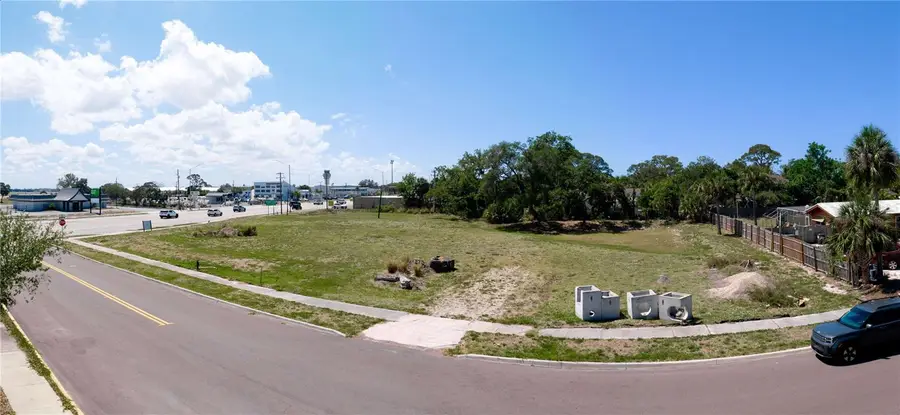 7972 N Tamiami Trail, Sarasota, FL 34243 - #3