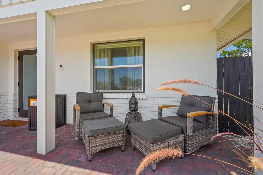 831 Winter Garden Drive, Sarasota, FL 34243 - #3