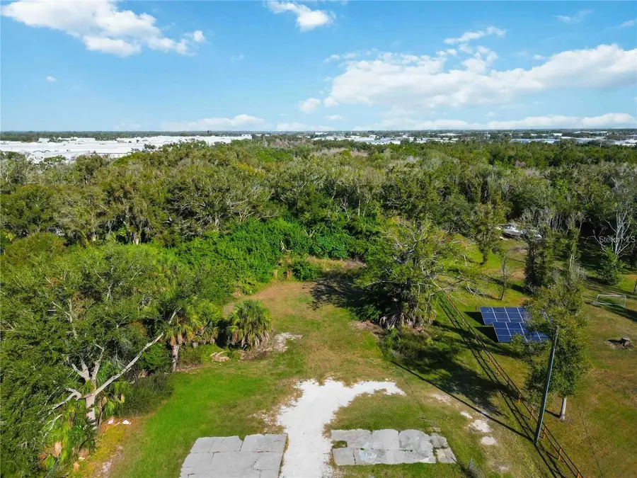 7560 19 Street E, Sarasota, FL 34243 - #3