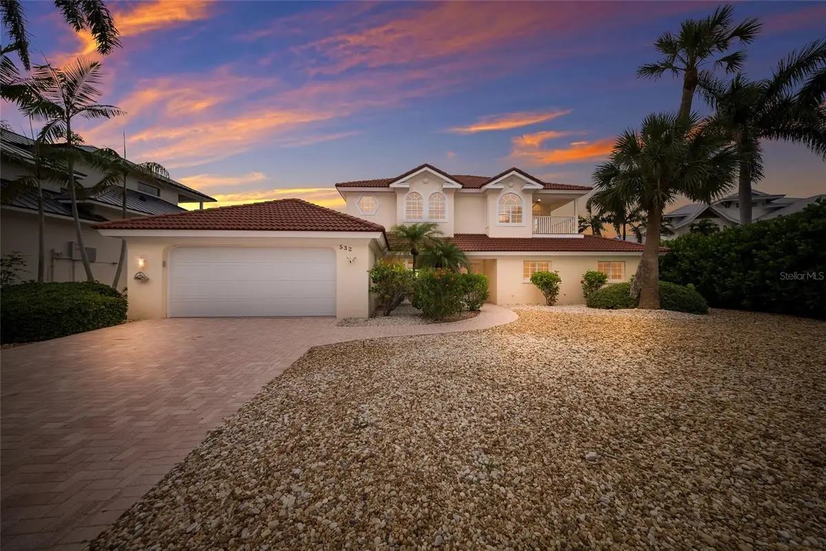 532 70th Street, Holmes Beach, FL 34217 - #1