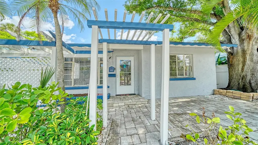 1903 Oak Street, Sarasota, FL 34236 - #2