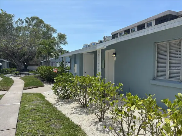 170 Roosevelt Drive #8, SARASOTA, FL 34236