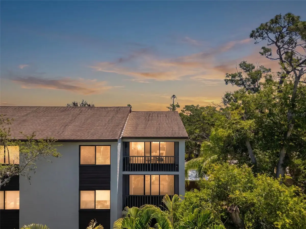2746 Orchid Oaks Drive #301, Sarasota, FL 34239 - #1