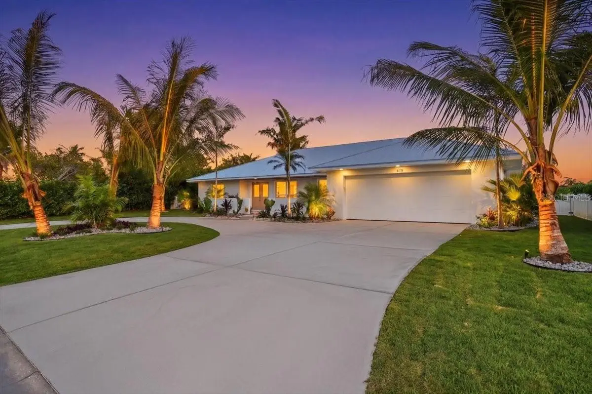 618 Gladstone Lane, Holmes Beach, FL 34217 - #1