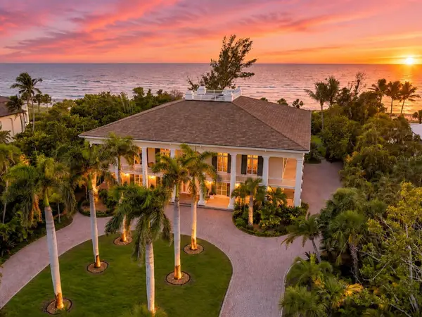 8132 Sanderling Road, SARASOTA, FL 34242