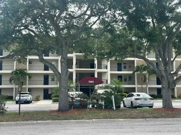 7461 W Country Club Drive N #402, SARASOTA, FL 34243