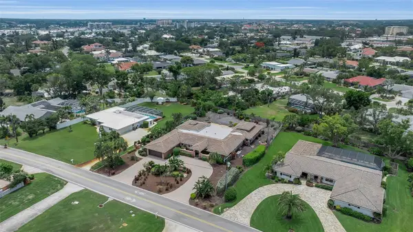 609 Laguna Drive, VENICE, FL 34285