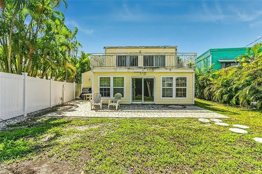 643 Calle De Peru, Sarasota, FL 34242 - #2