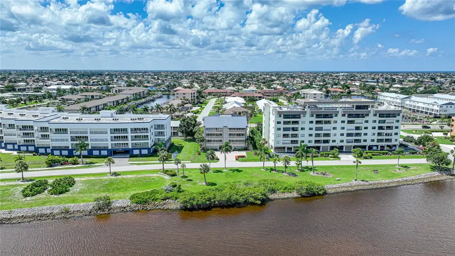 1477 Park Beach Circle #13, Punta Gorda, FL 33950 - #2