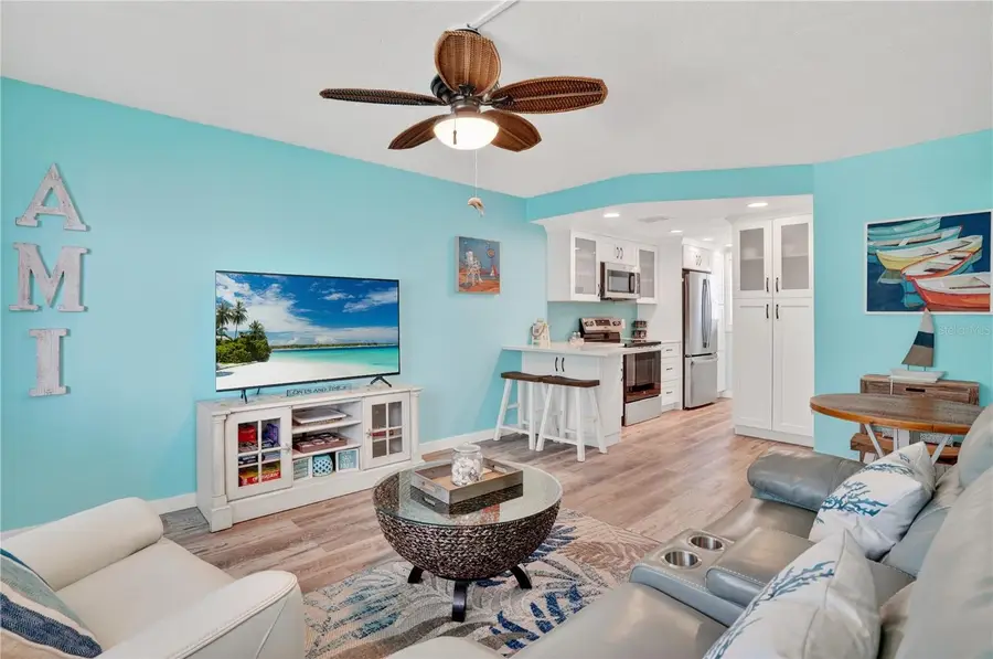 117 7th Street N #2, Bradenton Beach, FL 34217 - #3