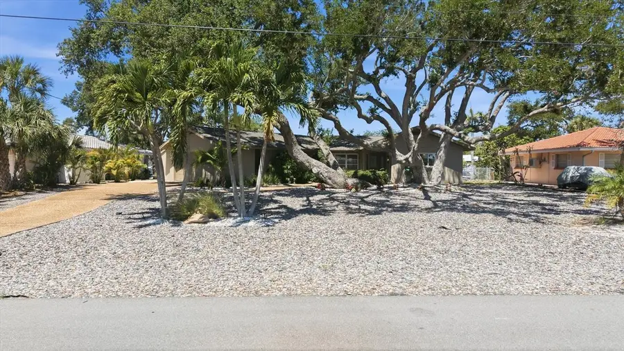 5108 Sandy Shore Avenue, Sarasota, FL 34242 - #2