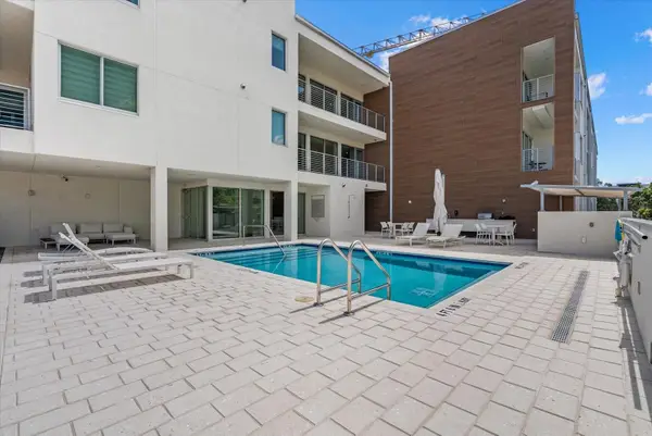 332 Cocoanut Avenue #302, SARASOTA, FL 34236