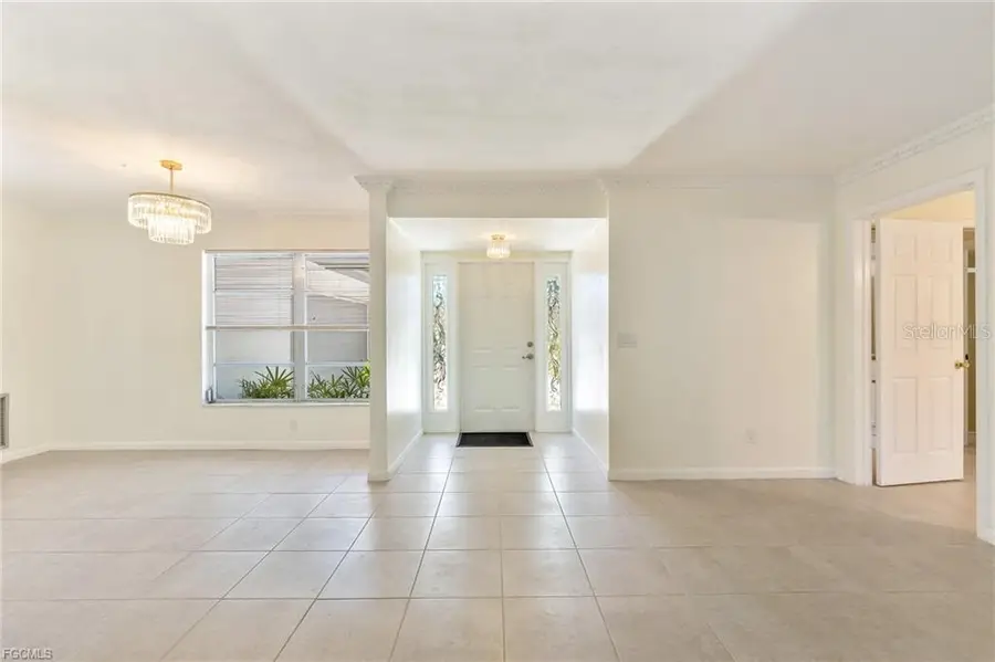 5661 Eichen Circle E, Fort Myers, FL 33919 - #2