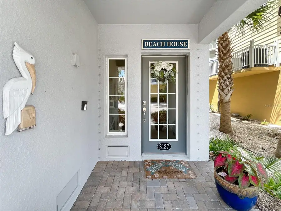 3137 Moorings Drive S, Saint Petersburg, FL 33712 - #3