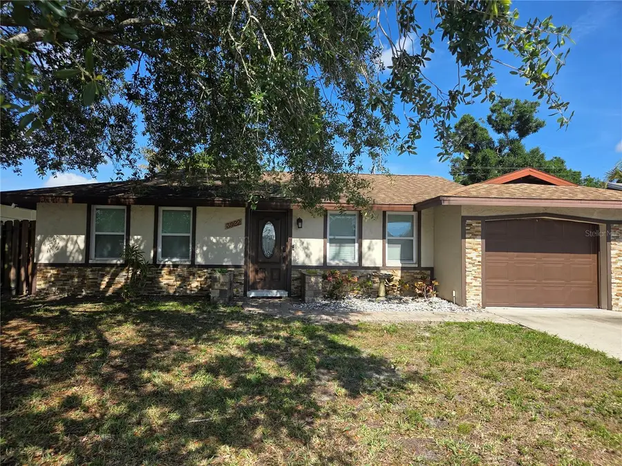 3922 Cochise Ter,, Sarasota, FL 34233 - #2