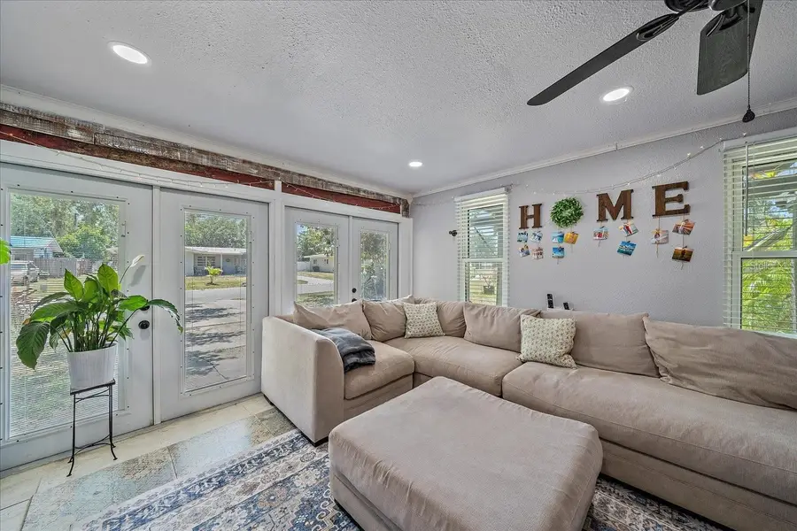 3281 8th Street, Sarasota, FL 34237 - #3