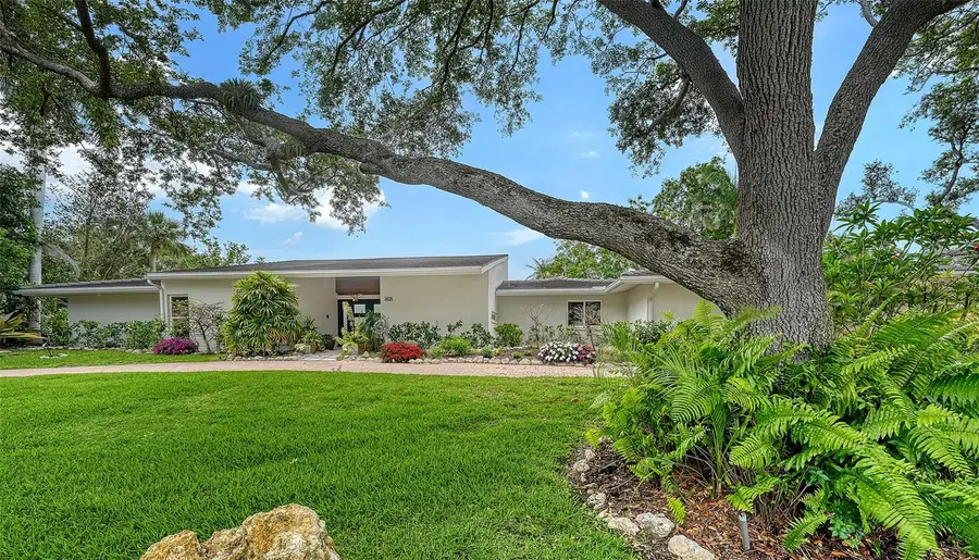 1428 Pine Bay Drive, Sarasota, FL 34231 - #3