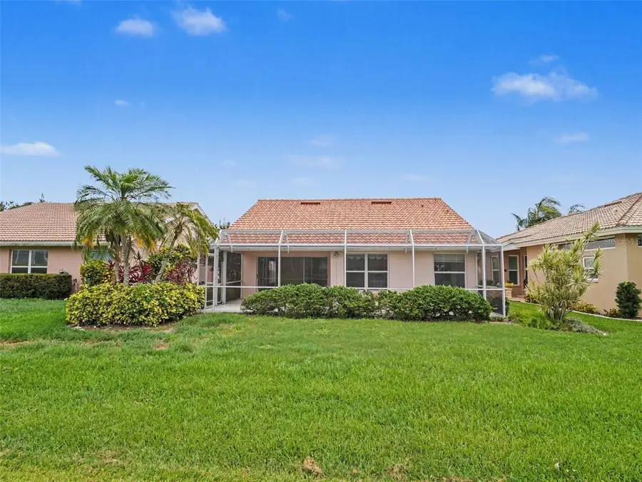 6643 Oakbrooke Circle, Bradenton, FL 34202 - #2