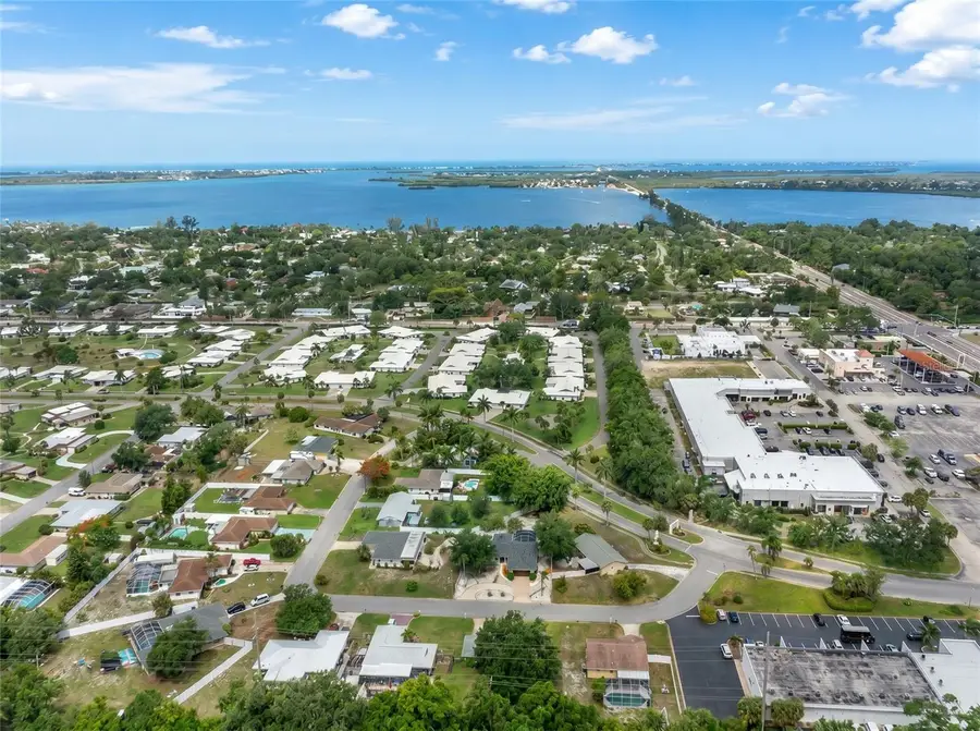 7210 8th Avenue Loop W, Bradenton, FL 34209 - #2
