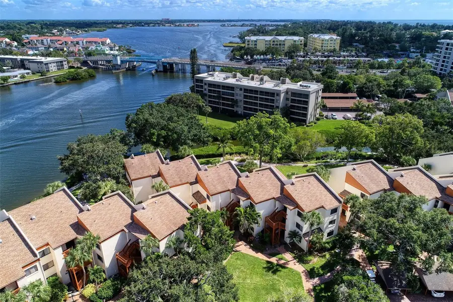 1800 Cove Ii Place #213, Sarasota, FL 34242 - #2