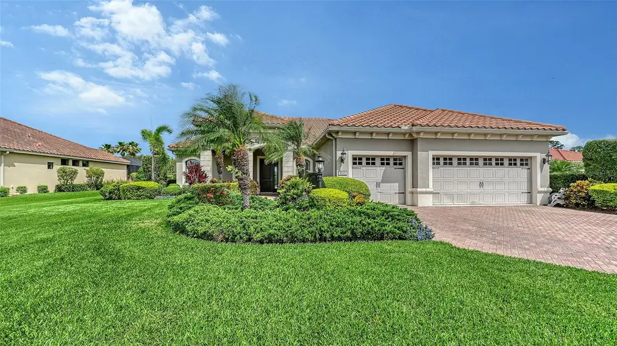 8215 Larkspur Circle, Sarasota, FL 34241 - #2
