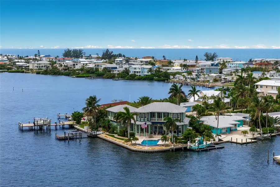 522 Bayview Drive, Bradenton Beach, FL 34217 - #3